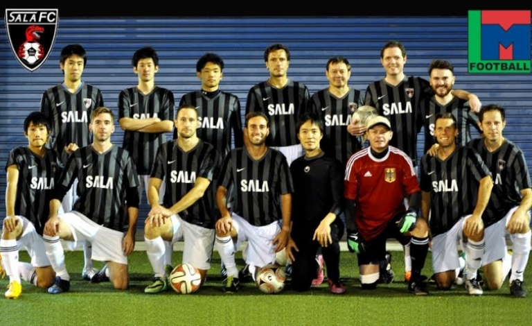 Back Row: Ryotaro Suzuki, Tomo Taguchi, Shunya Yamai, Guido Geisler, Leonard Tui, Scott Thomson, Joe McBride Front Row: Shu Nakatani, Tobias Long, Graham Stone, Neil Murphy, Koichi Sekiya, AJ Price, Dan Bard, Anthony Hall